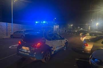 Arden dos contenedores en el Valle de Jinámar/TA.